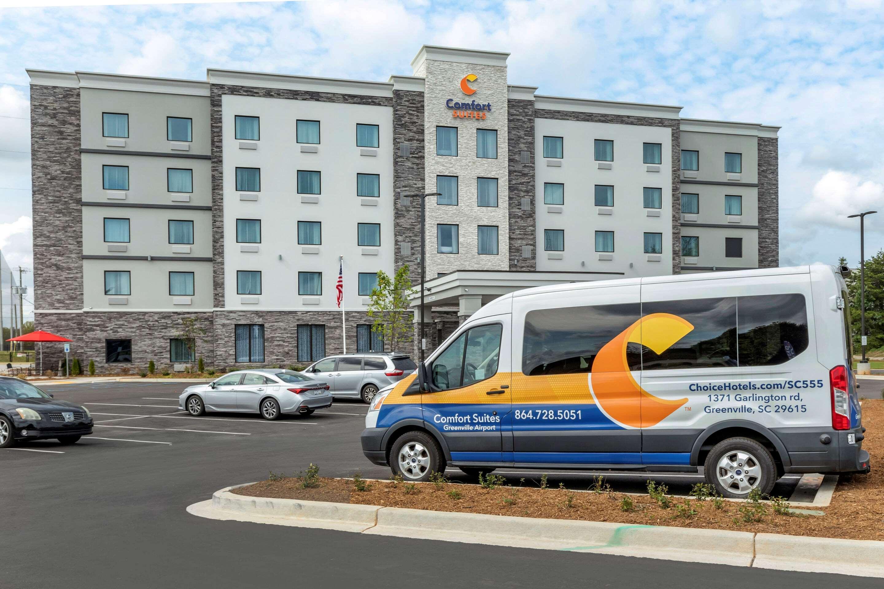 Comfort Suites Greenville Airport Exterior photo